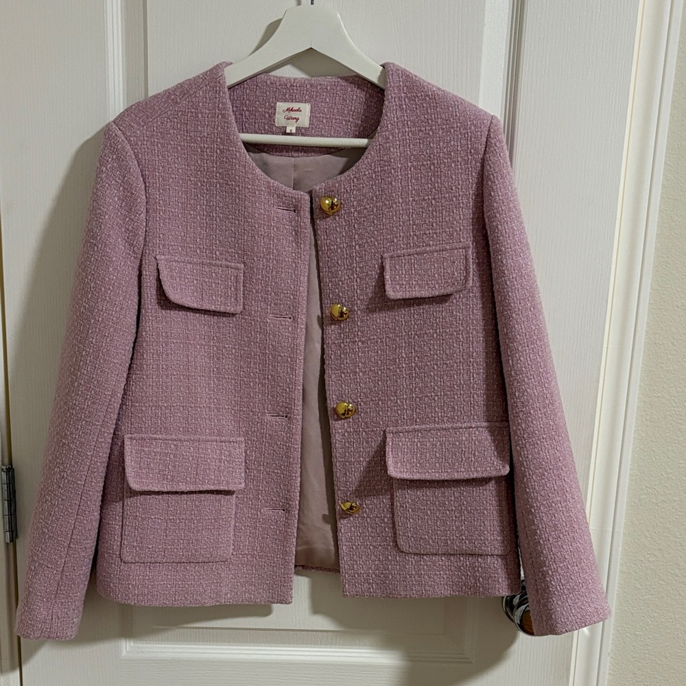 Elegant Tweed Blazer with Gold Accents